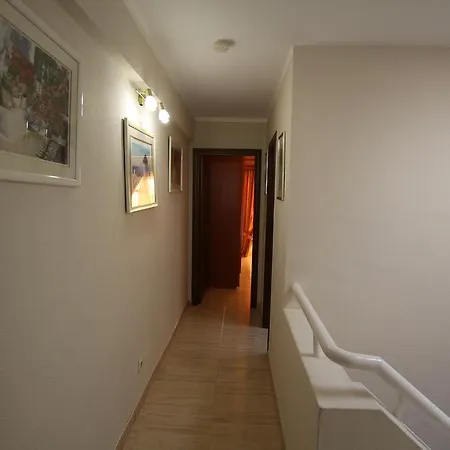 Atalaya Court 阿德耶